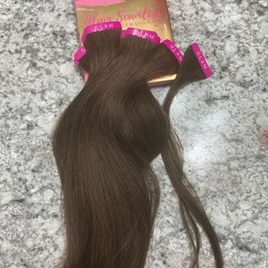 Glam ultra seamless tape in extensions medium brown 19 pieces 14 inch length